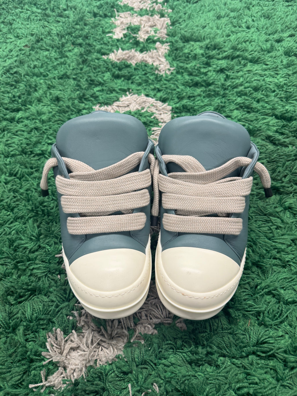 Rick Owen’s Hollywood Jumbo laced low “Mouthwash Milk”