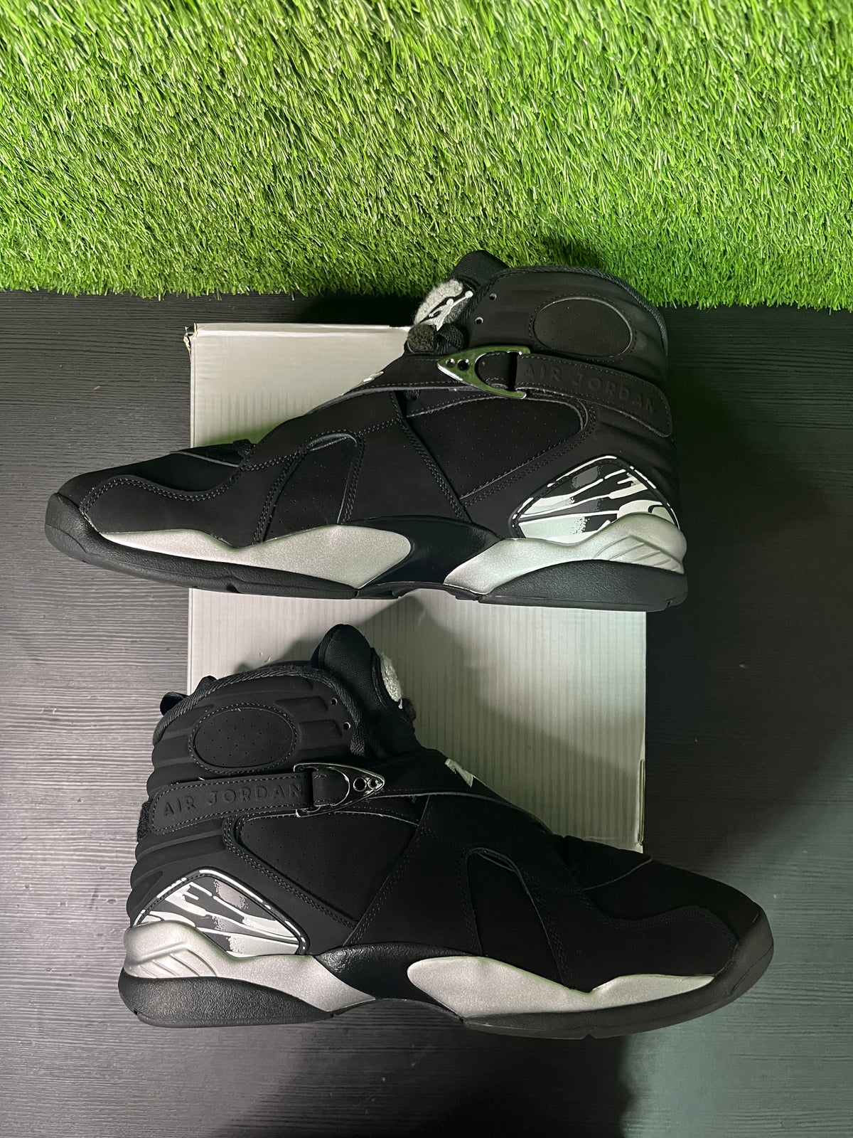 Jordan 8 Retro Chrome (2026)