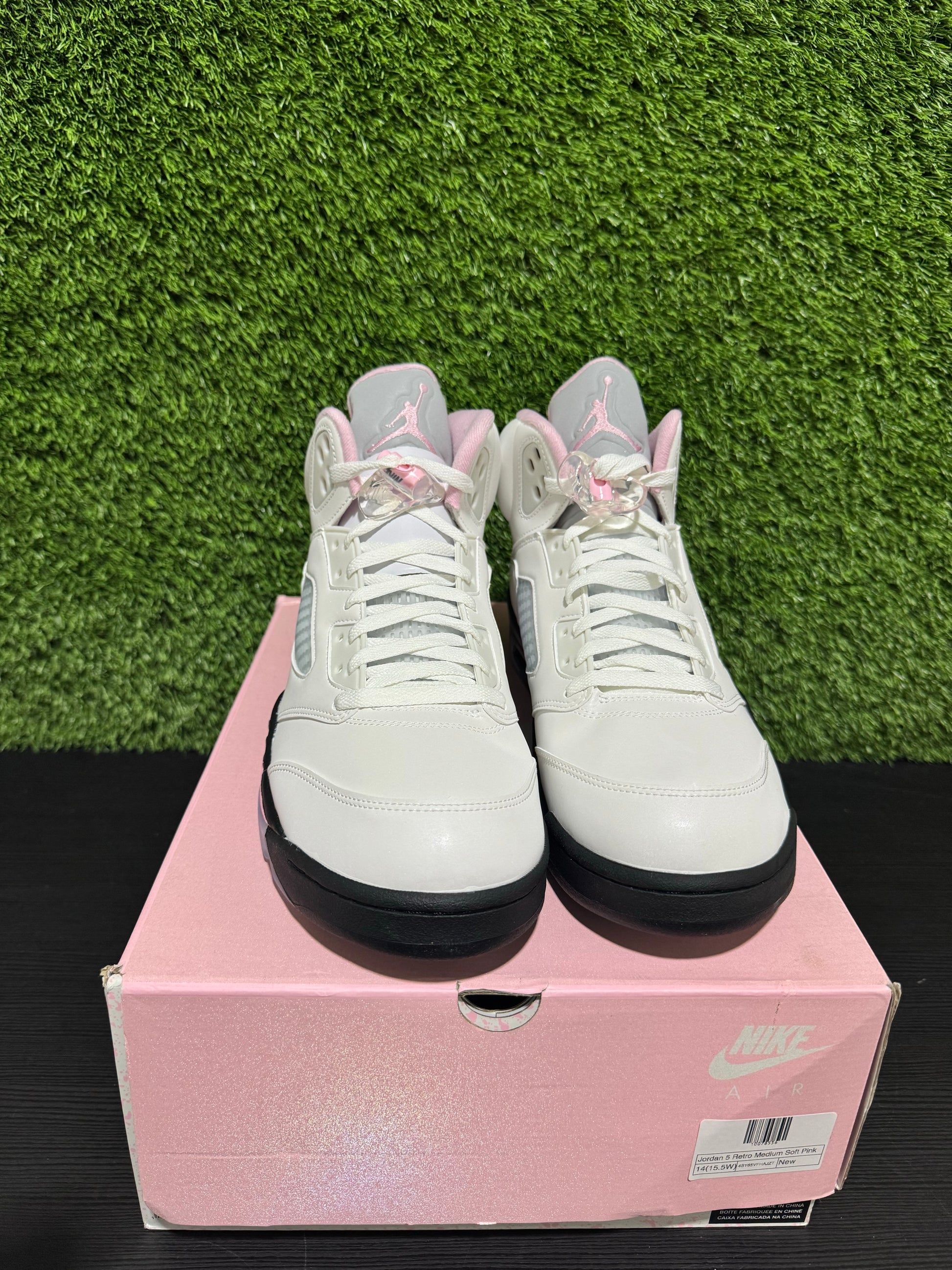 Jordan 5 Retro Soft pink
