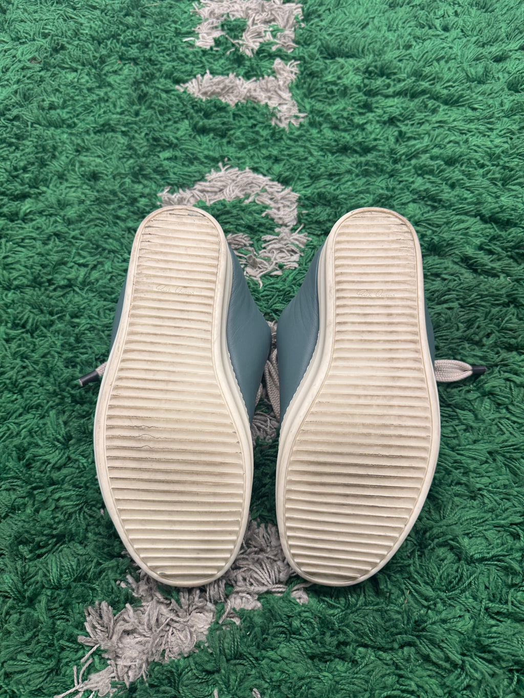 Rick Owen’s Hollywood Jumbo laced low “Mouthwash Milk”