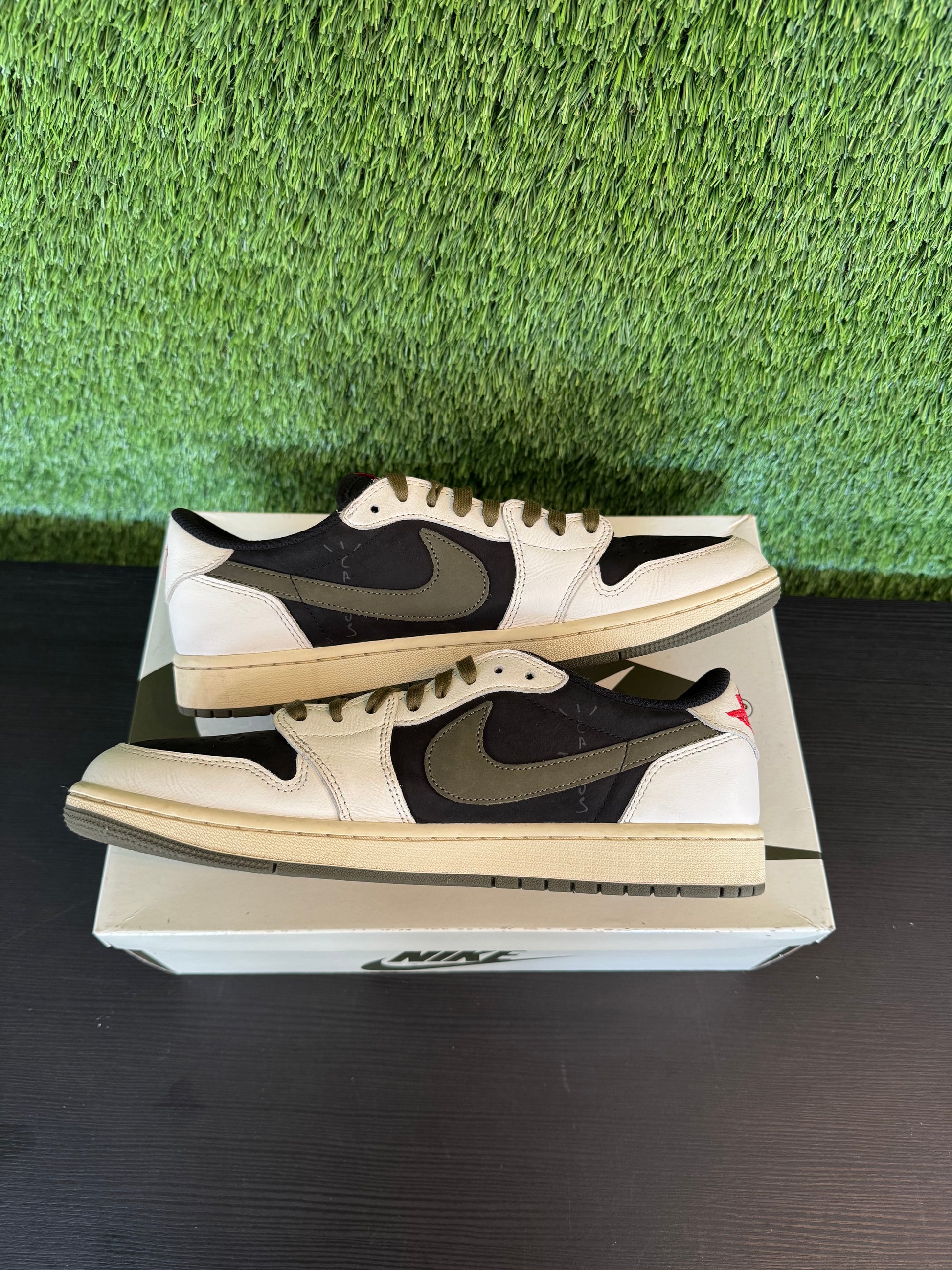 Jordan 1 Retro Low OG SP Travis Scott Olive (Women's)