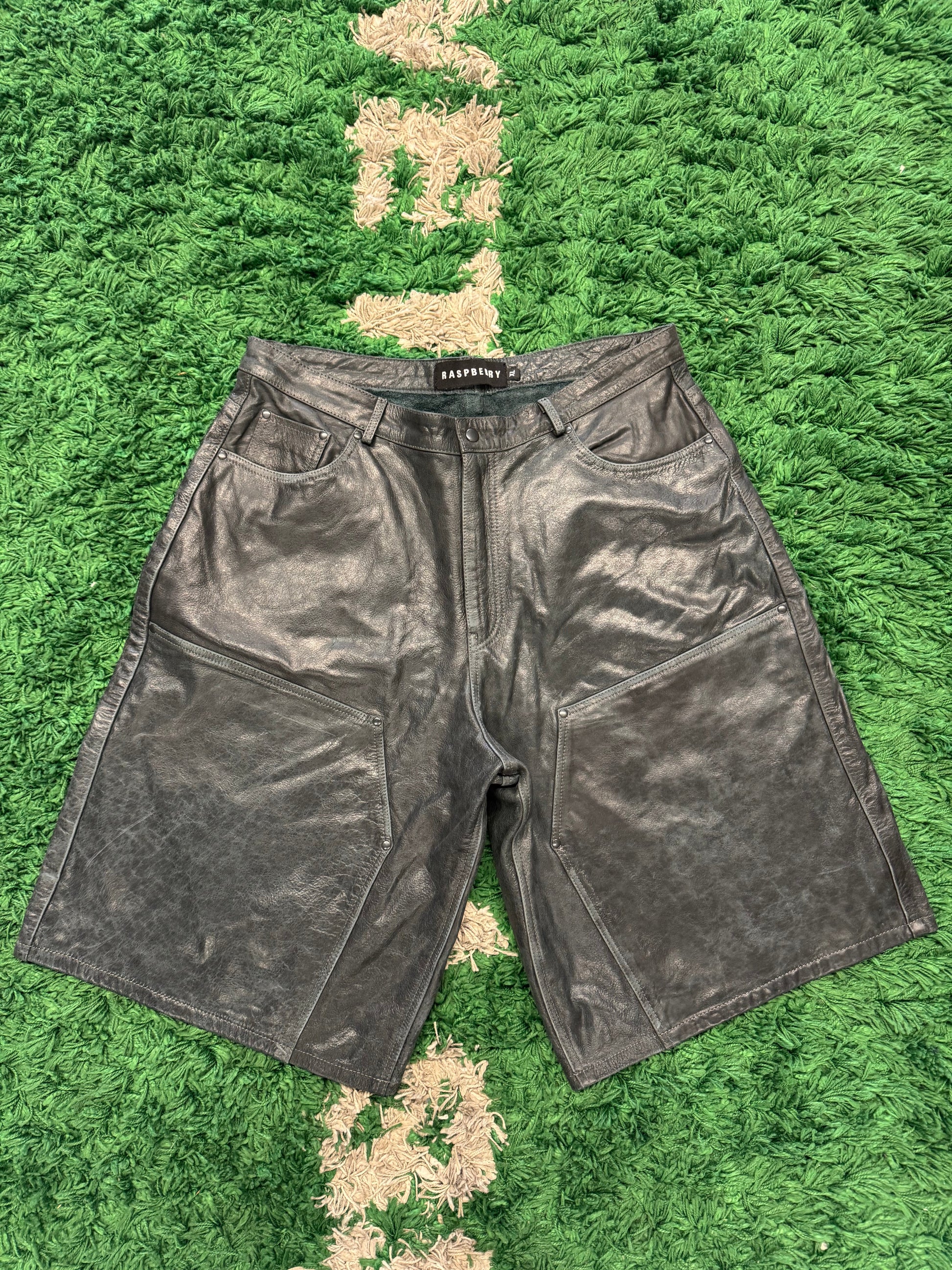 Gv gallery Raspberry hills black leather shorts