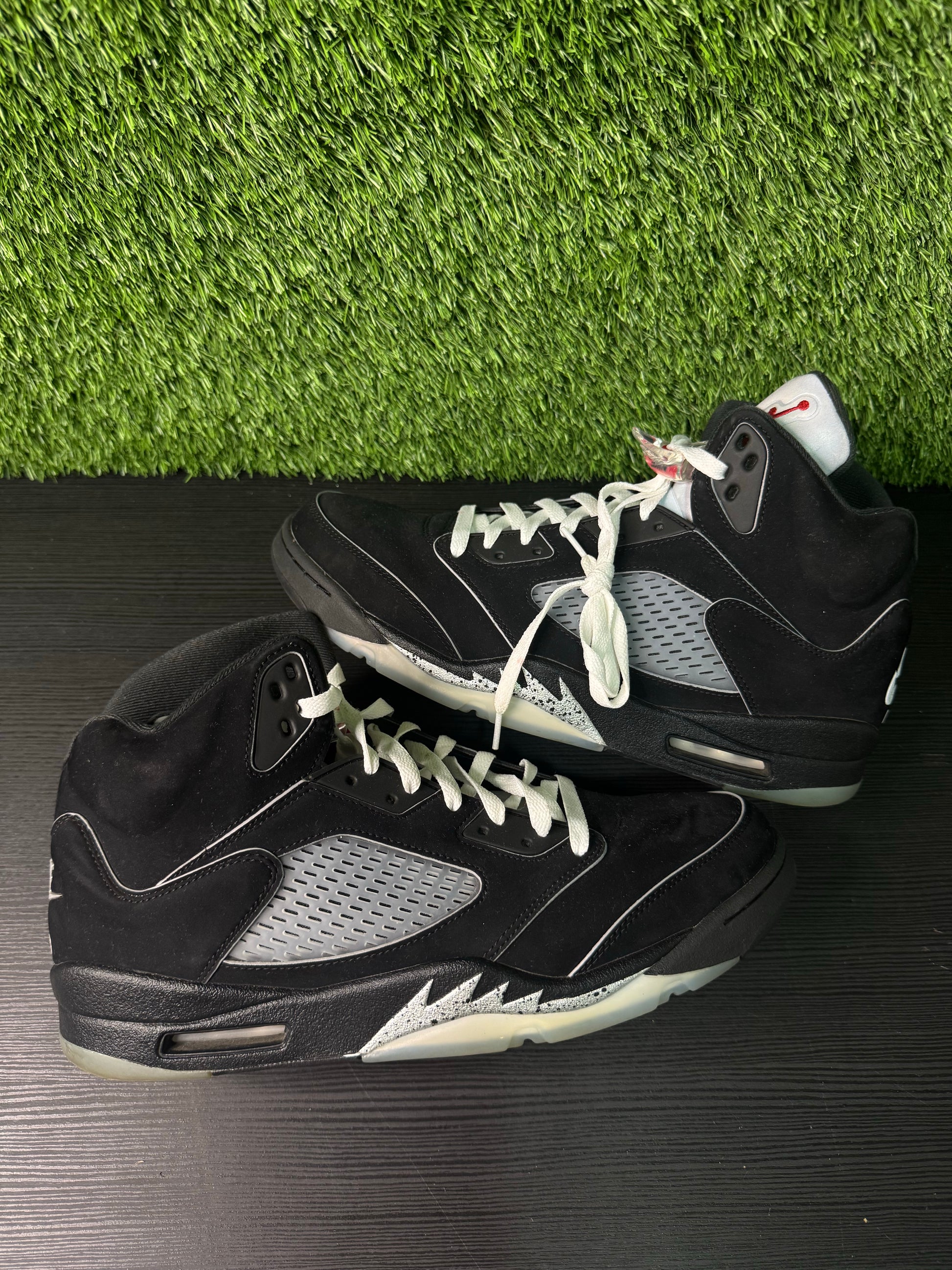Jordan 5 Retro OG Black Metallic Reimagined