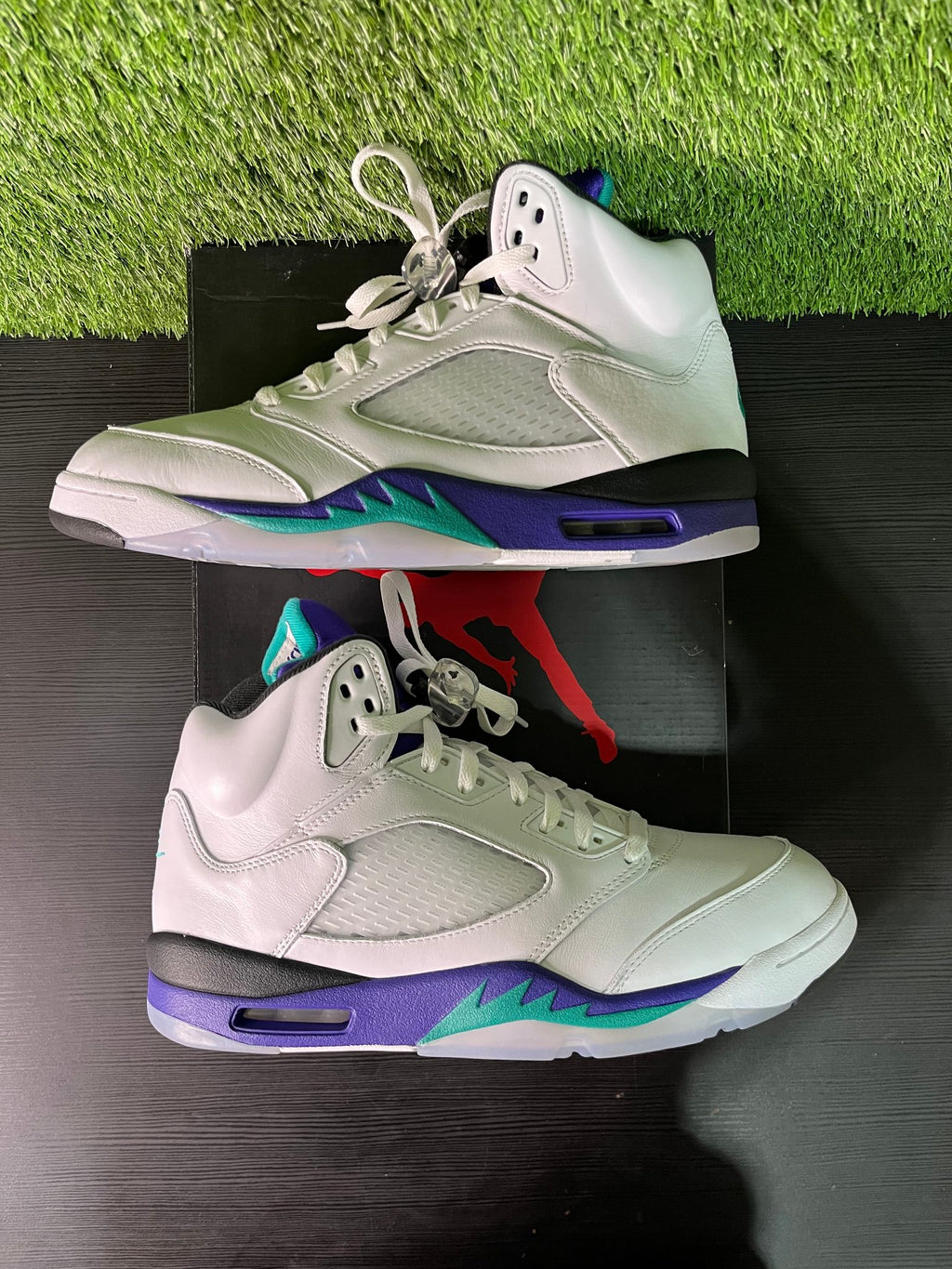 Jordan 5 Retro Grape (2025)