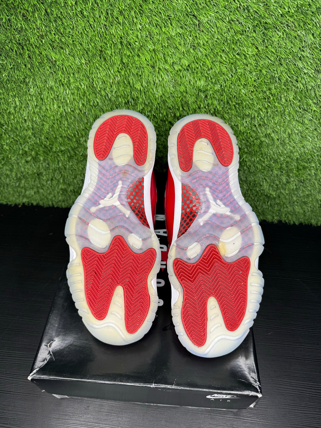 Jordan 11 Retro Cherry (2022)