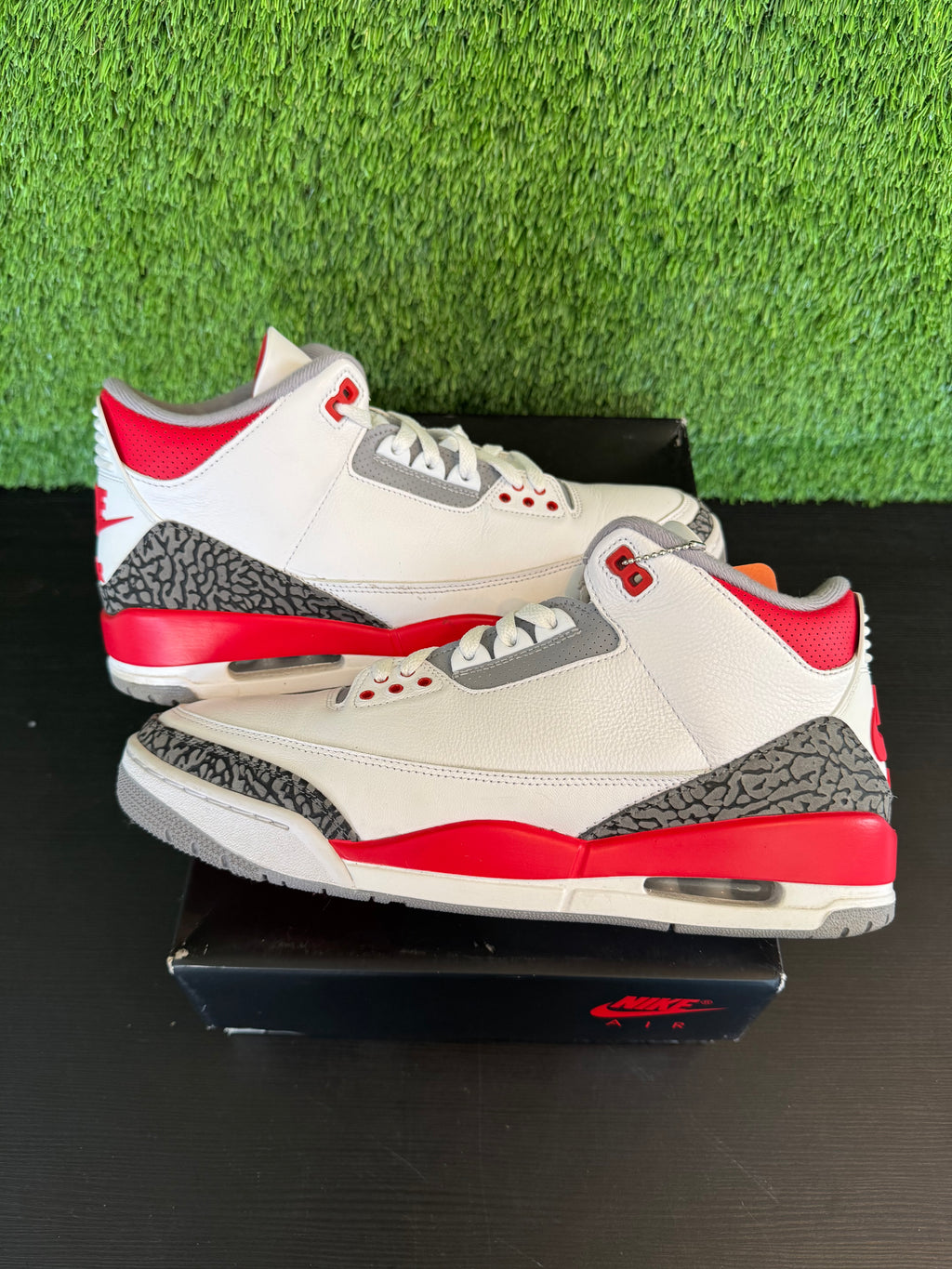 Jordan 3 Retro Fire Red (2022)