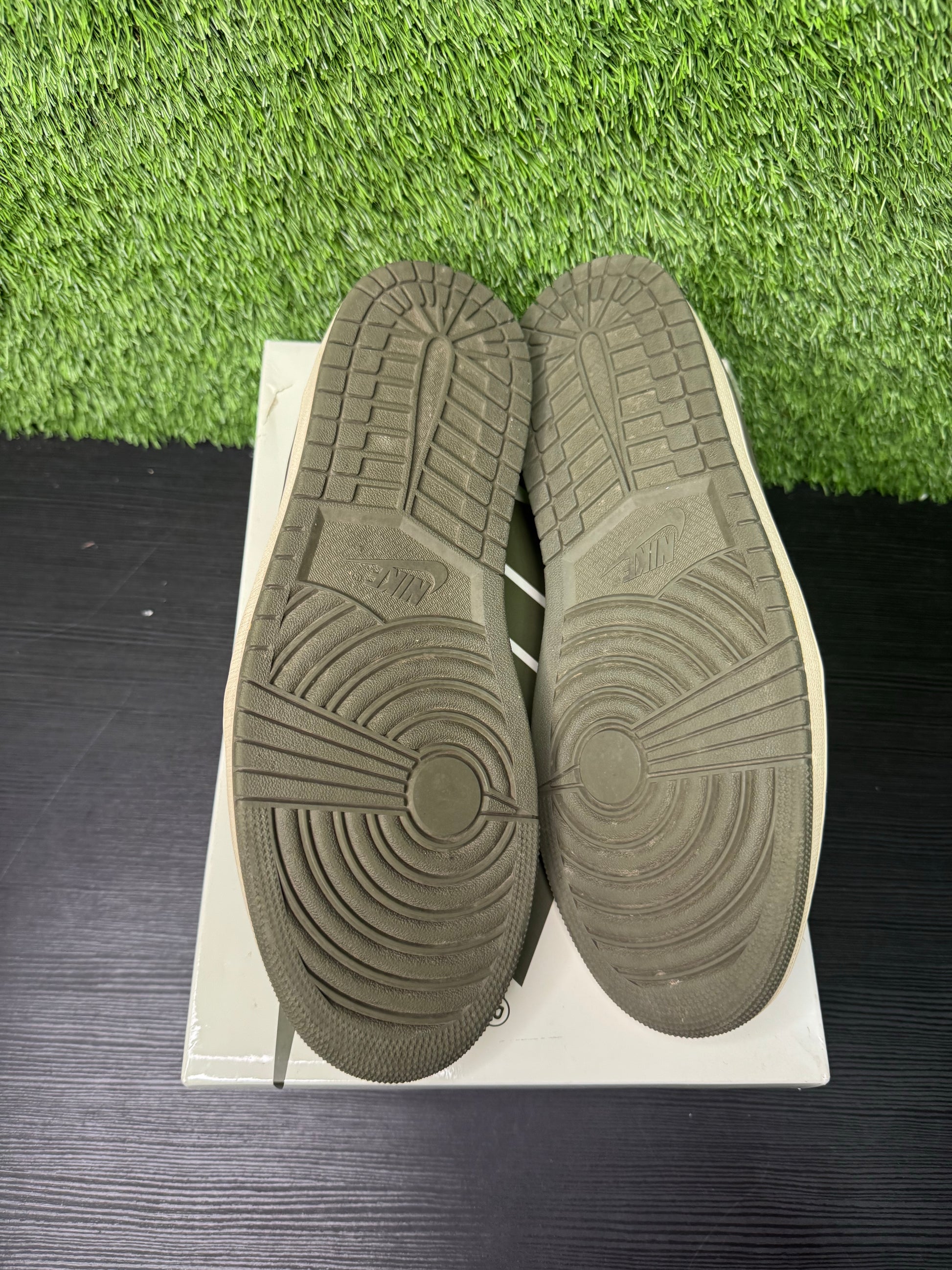 Jordan 1 Retro Low OG SP Travis Scott Olive (Women's)