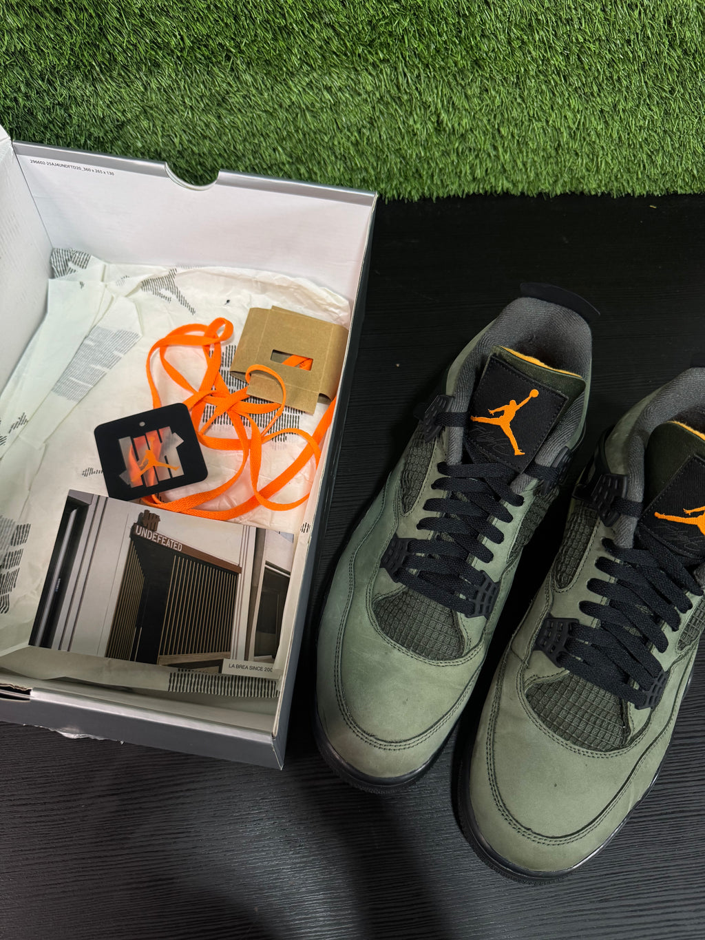 Jordan 4 Retro OG SP Undefeated (2025)