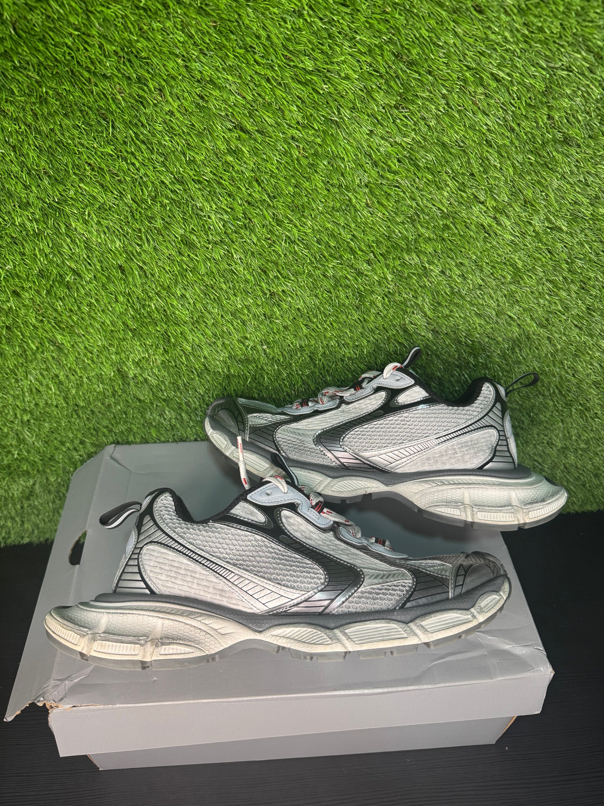 Balenciaga 3XL WHITE GREY RED