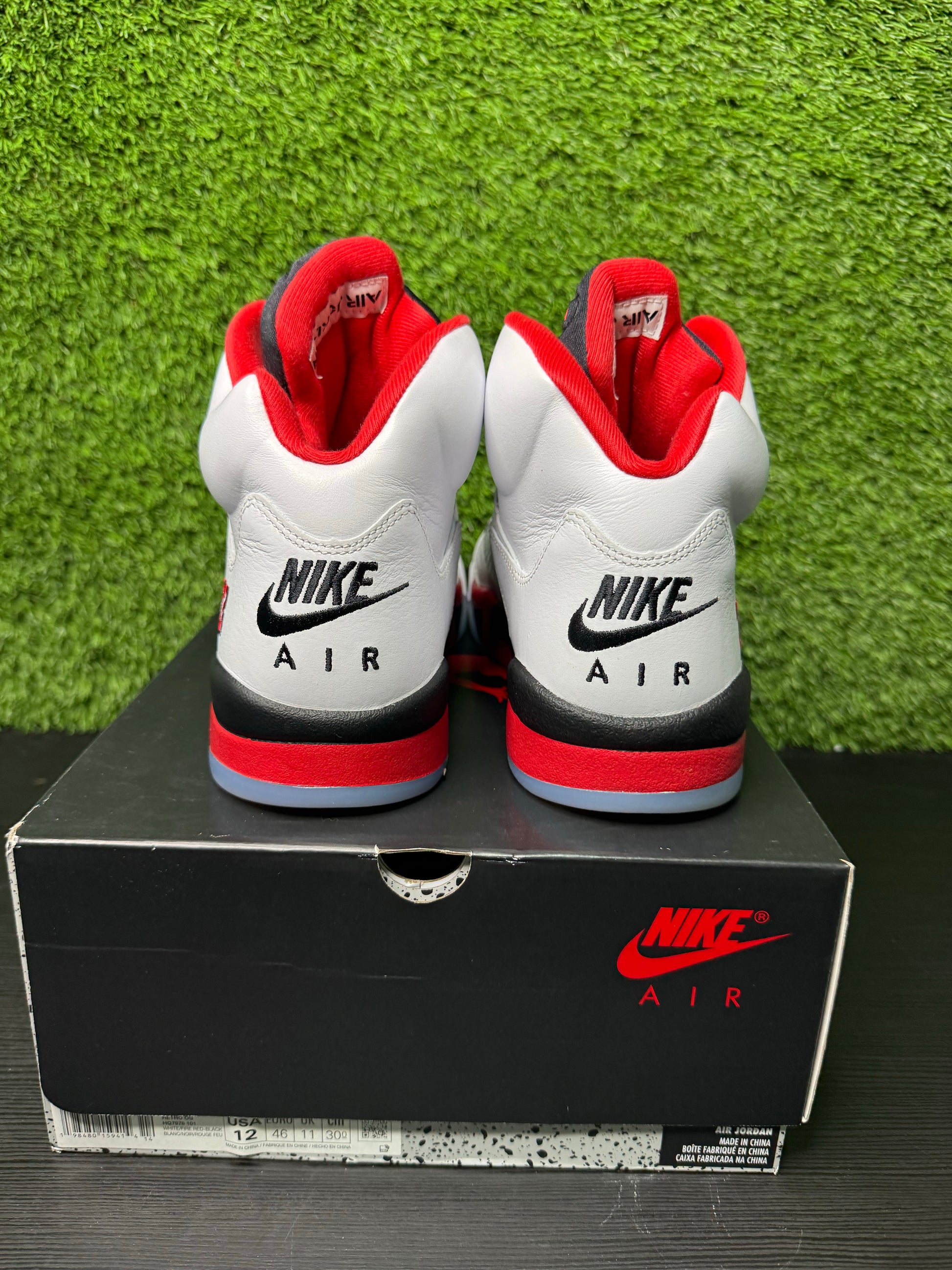 Jordan 5 Fire red