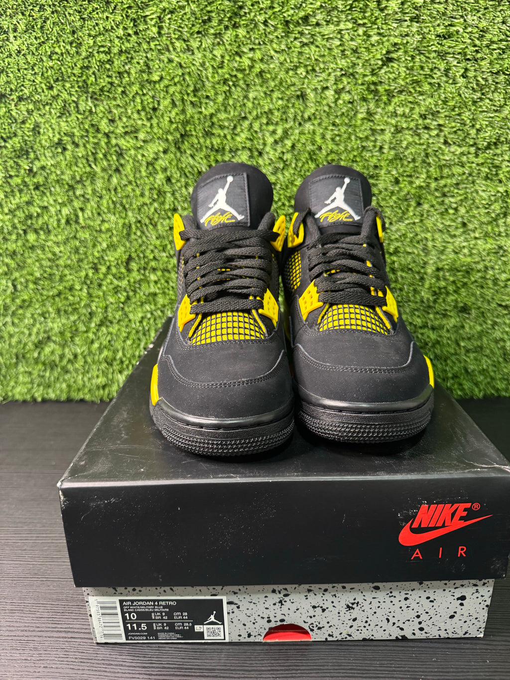 Jordan 4 Retro Thunder (2023)