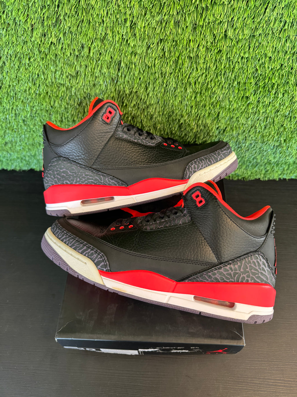 Jordan 3 Retro Crimson