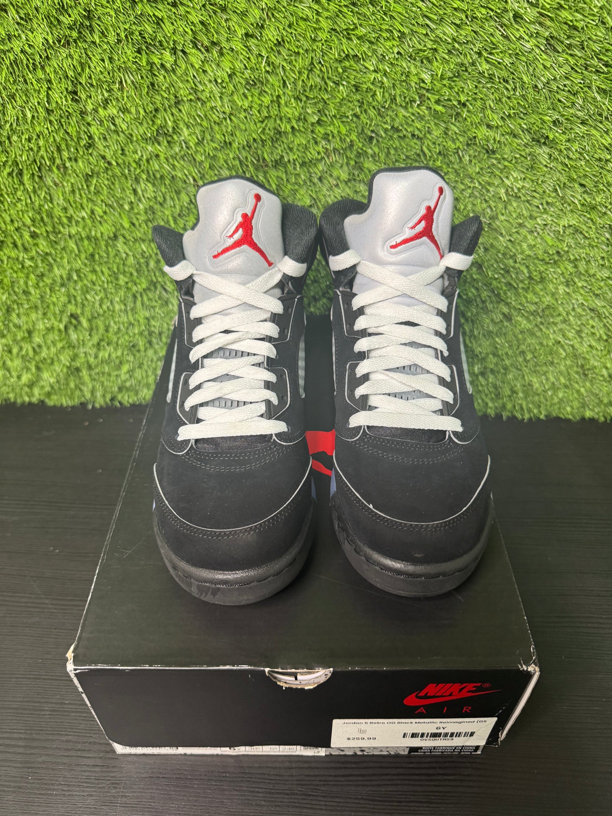 Jordan 5 metallic black