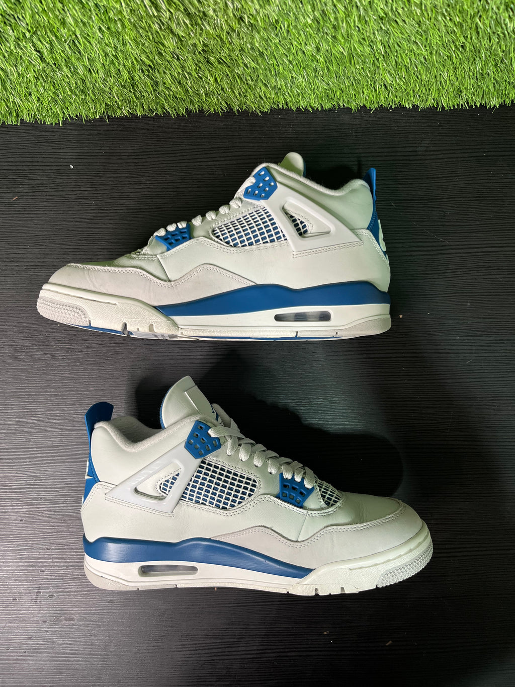 Jordan 4 Retro Military Blue (2024)