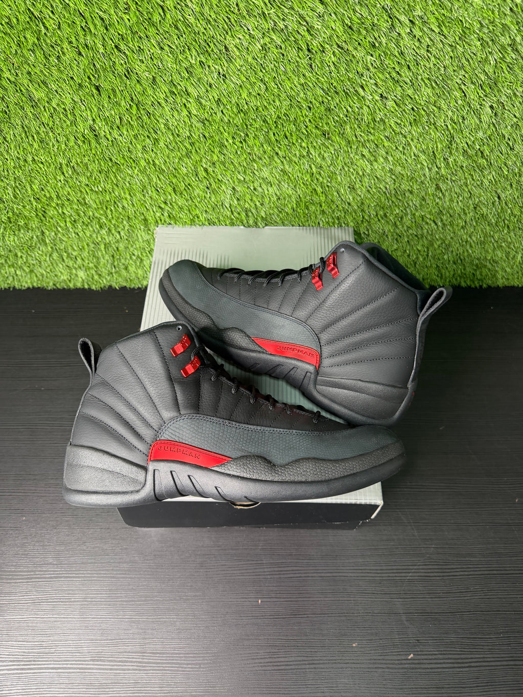 Jordan 12 Retro Bloodline