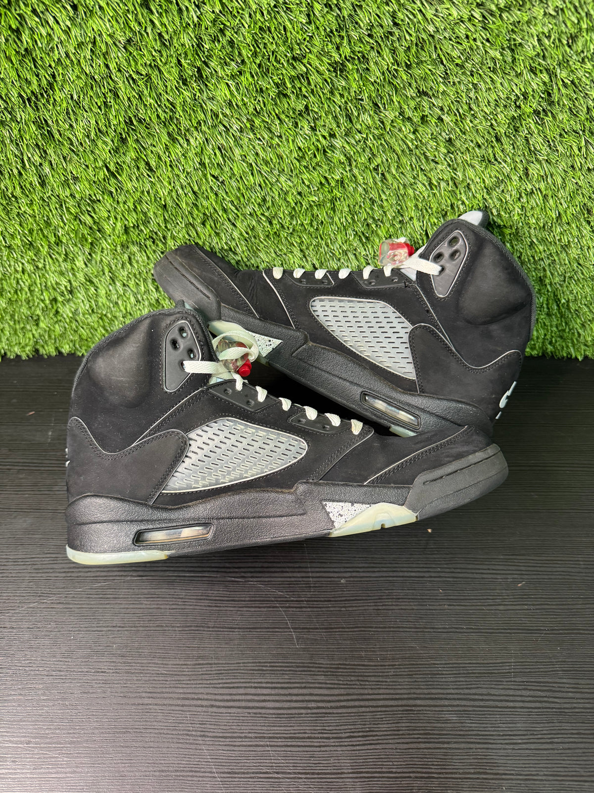 Jordan 5 Retro OG Black Metallic Reimagined