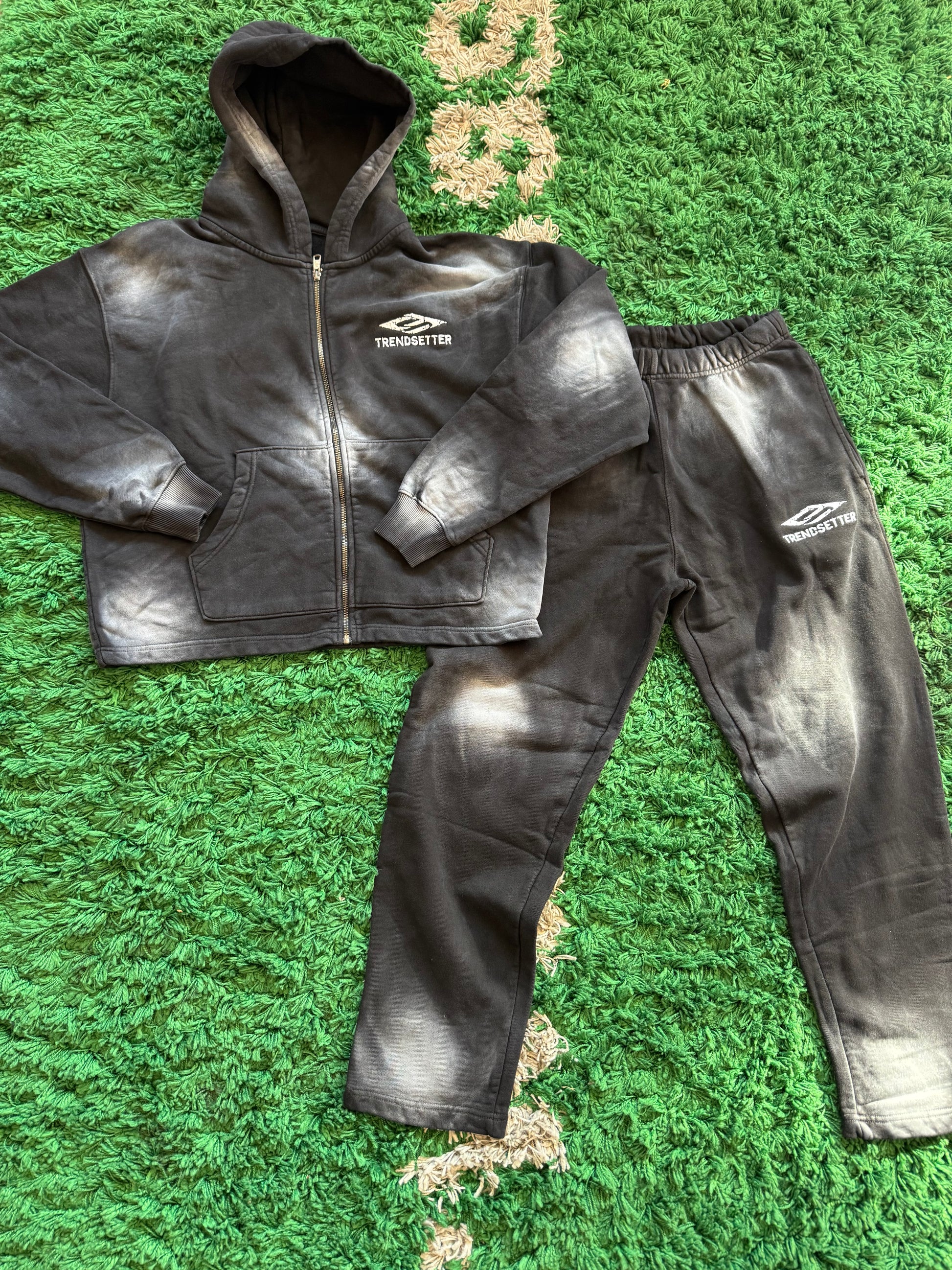 Ashes to fire jogging suit (black)