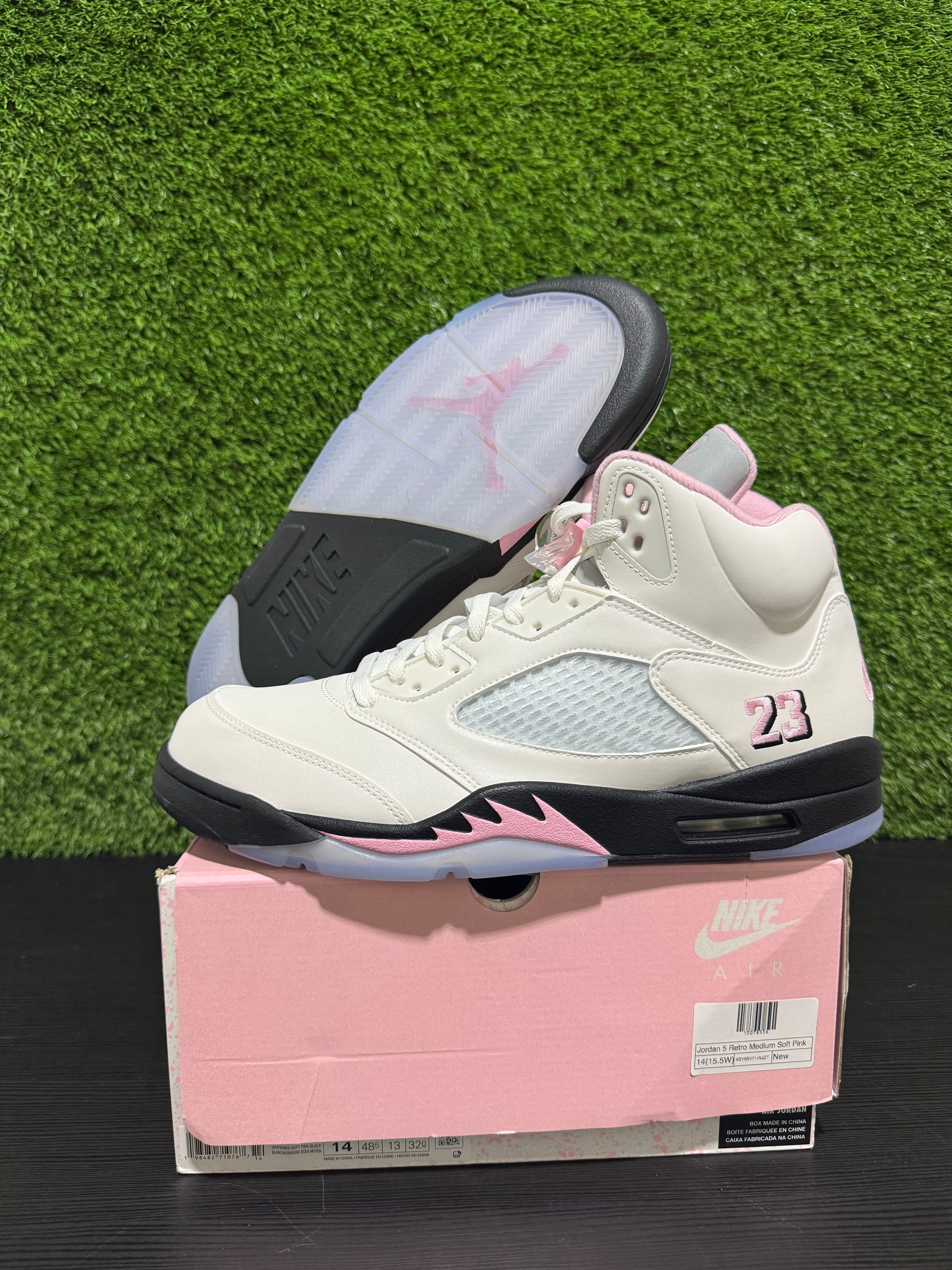 Jordan 5 Retro Soft pink