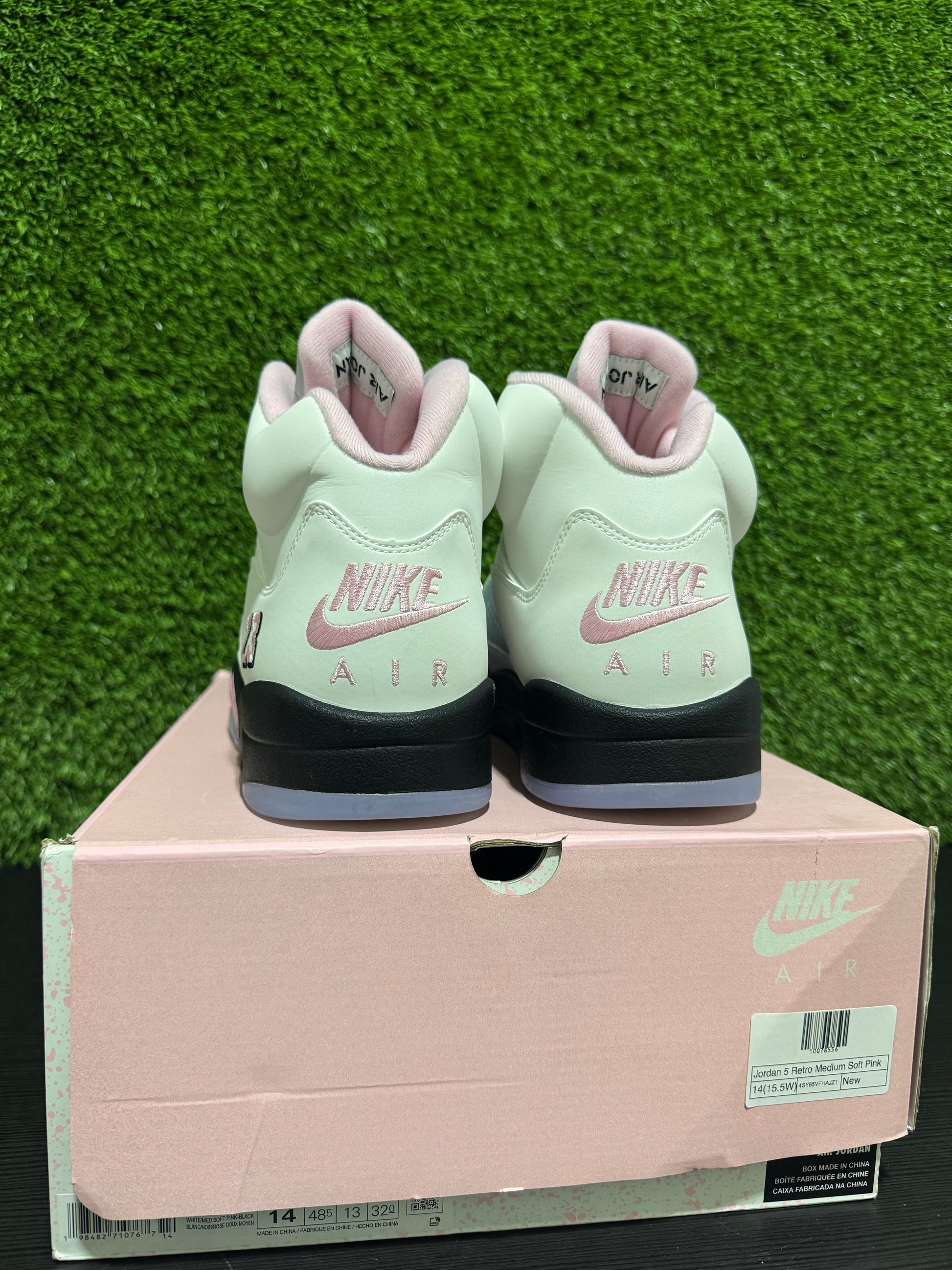 Jordan 5 Retro Soft pink