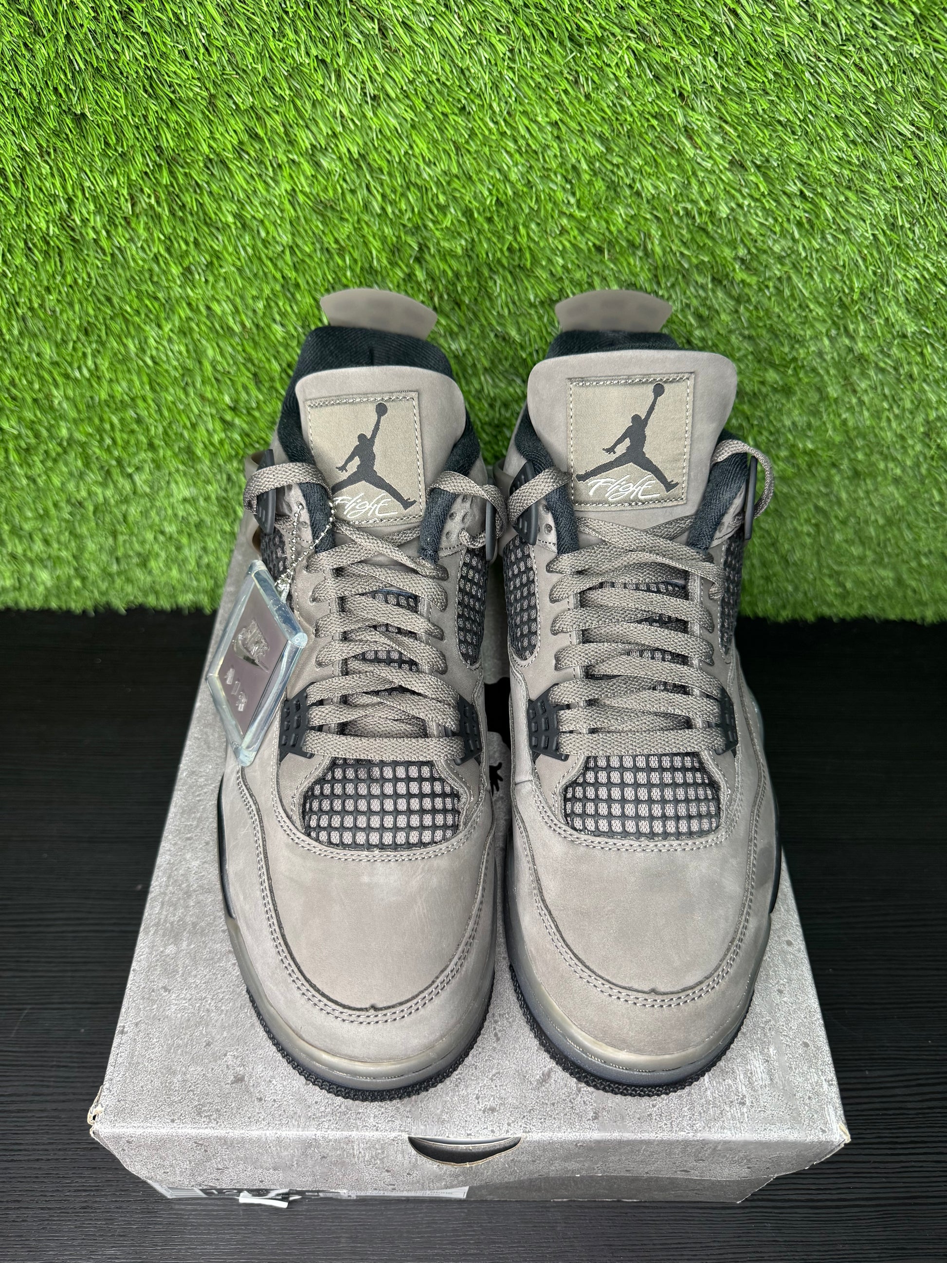 Jordan Retro 4 Cavestone