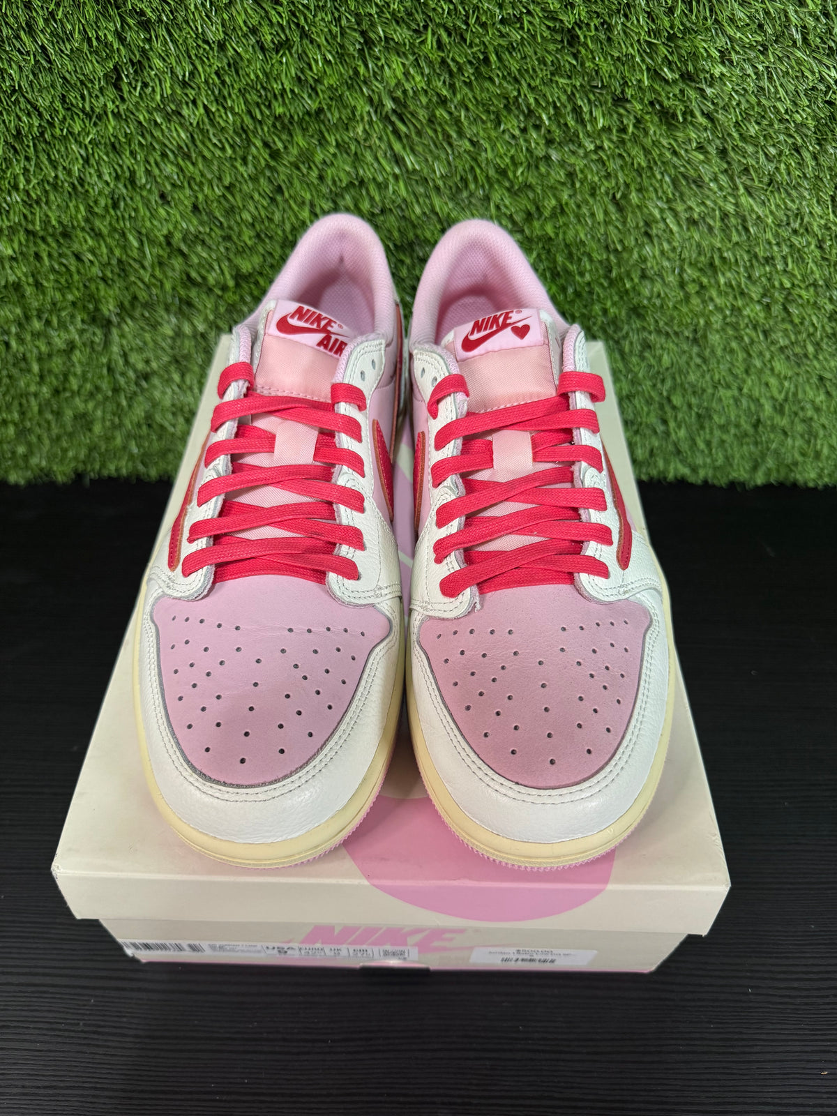 Jordan 1 Retro Low OG SP Travis Scott Shy Pink