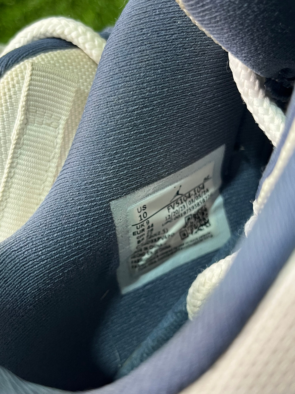 Jordan 11 Retro Low Diffused Blue