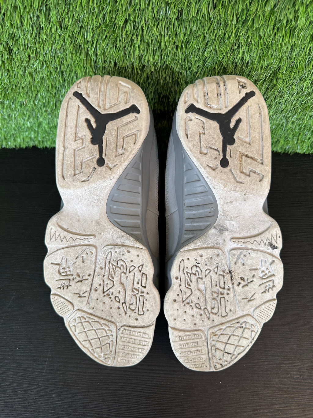 Jordan 9 Retro Particle Grey