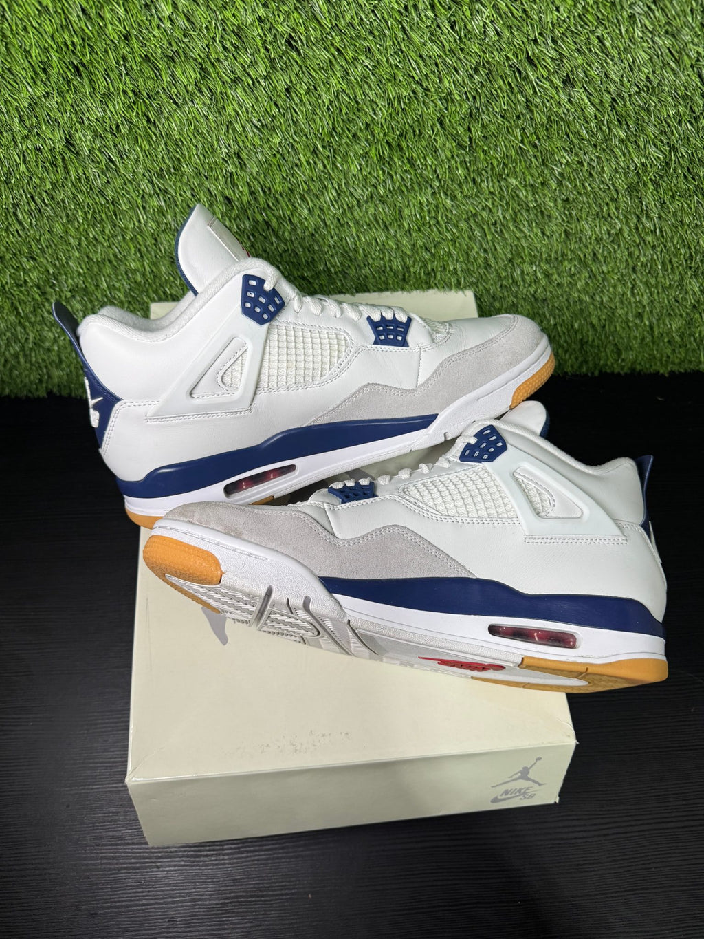 Jordan 4 Retro SB Navy