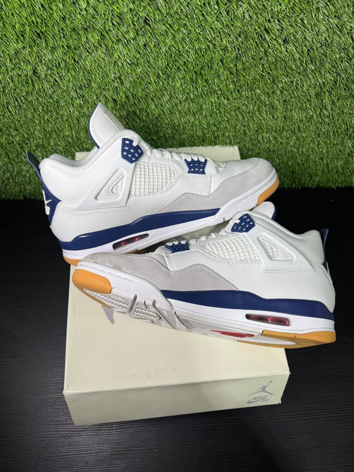 Jordan 4 Retro SB Navy