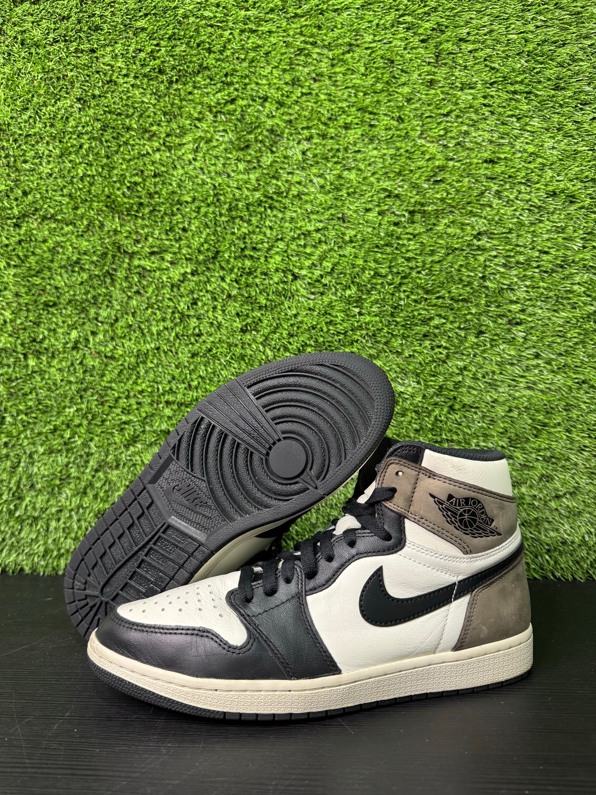Jordan 1 Retro High Dark Mocha