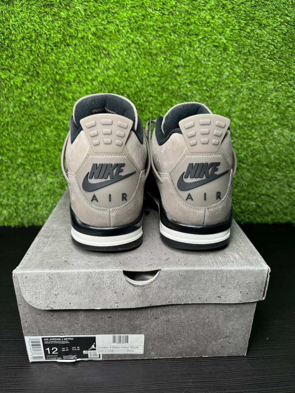 Jordan Retro 4 Cavestone