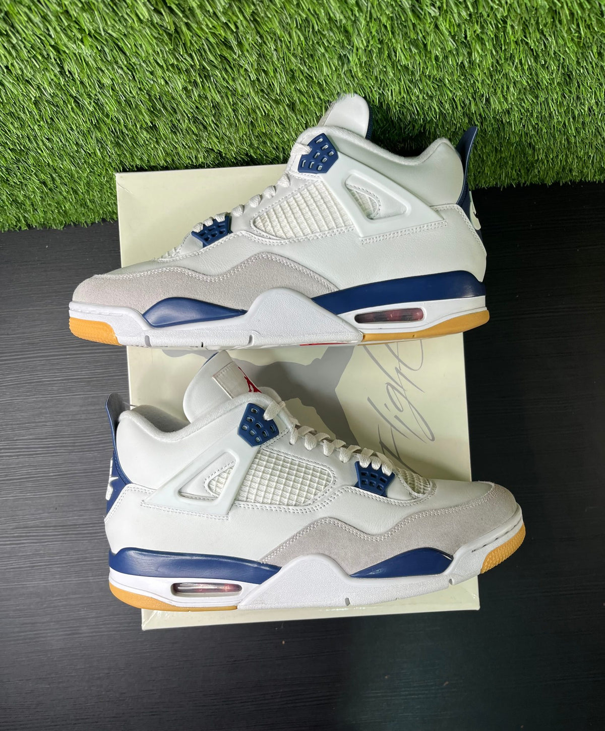 Jordan 4 Retro SB Navy