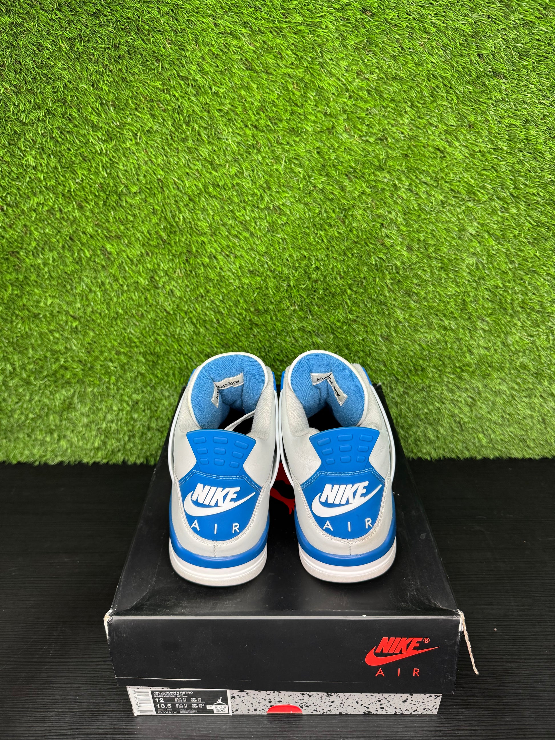 Jordan Retro 4 Military Blue