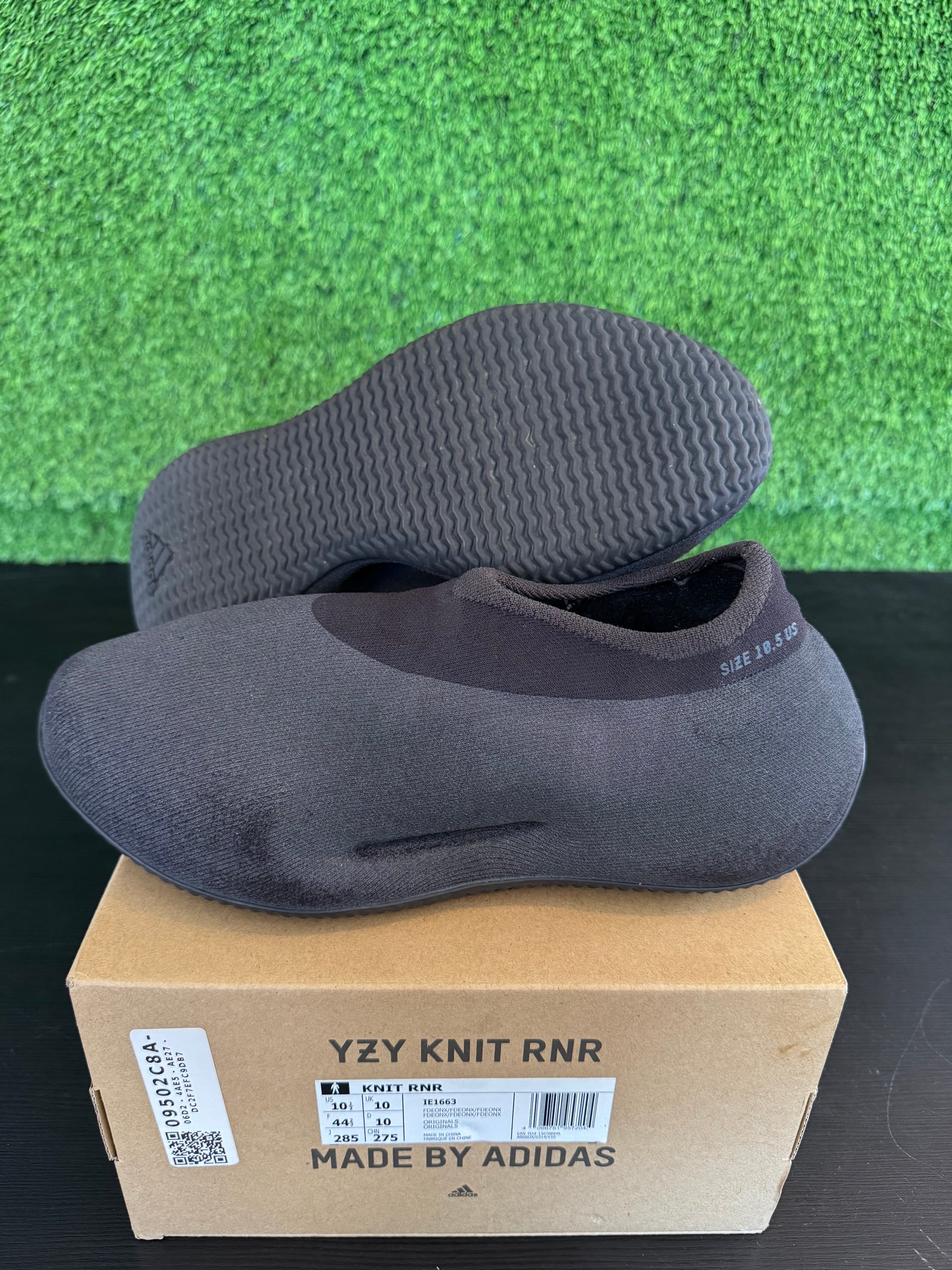 adidas Yeezy Knit RNR Fade Onyx