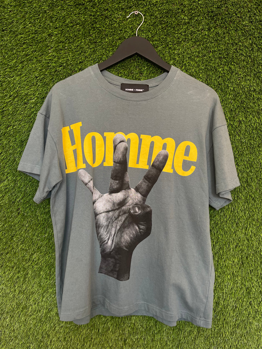 Homme Femme Twisted Fingers Tee Green