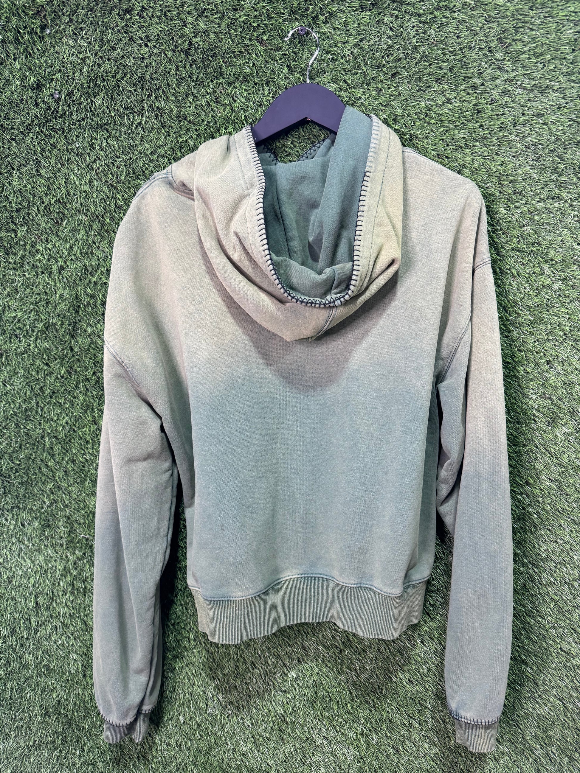 Vale Forever sports department green pullover