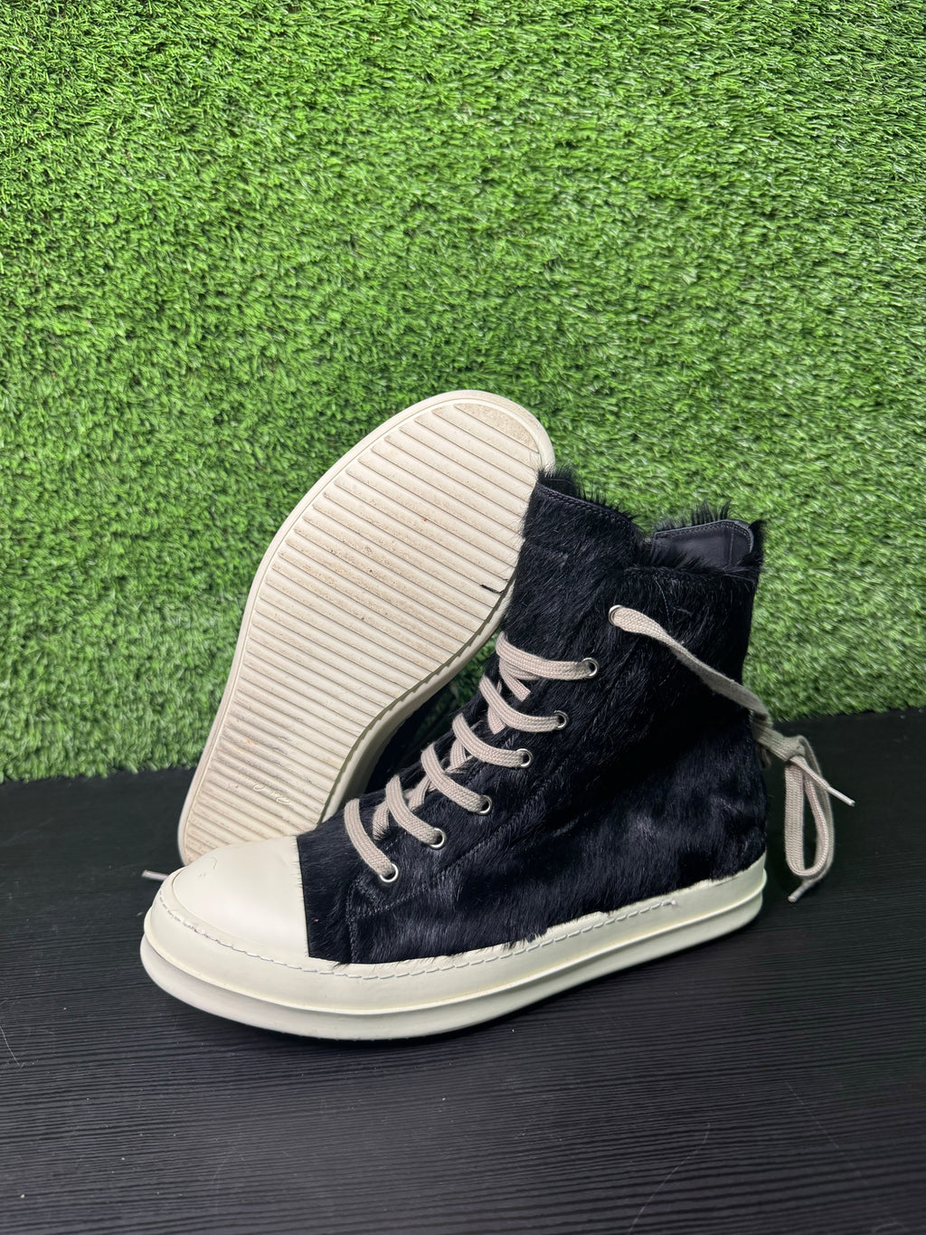 Rick Owens Strobe High Pony Hair Black