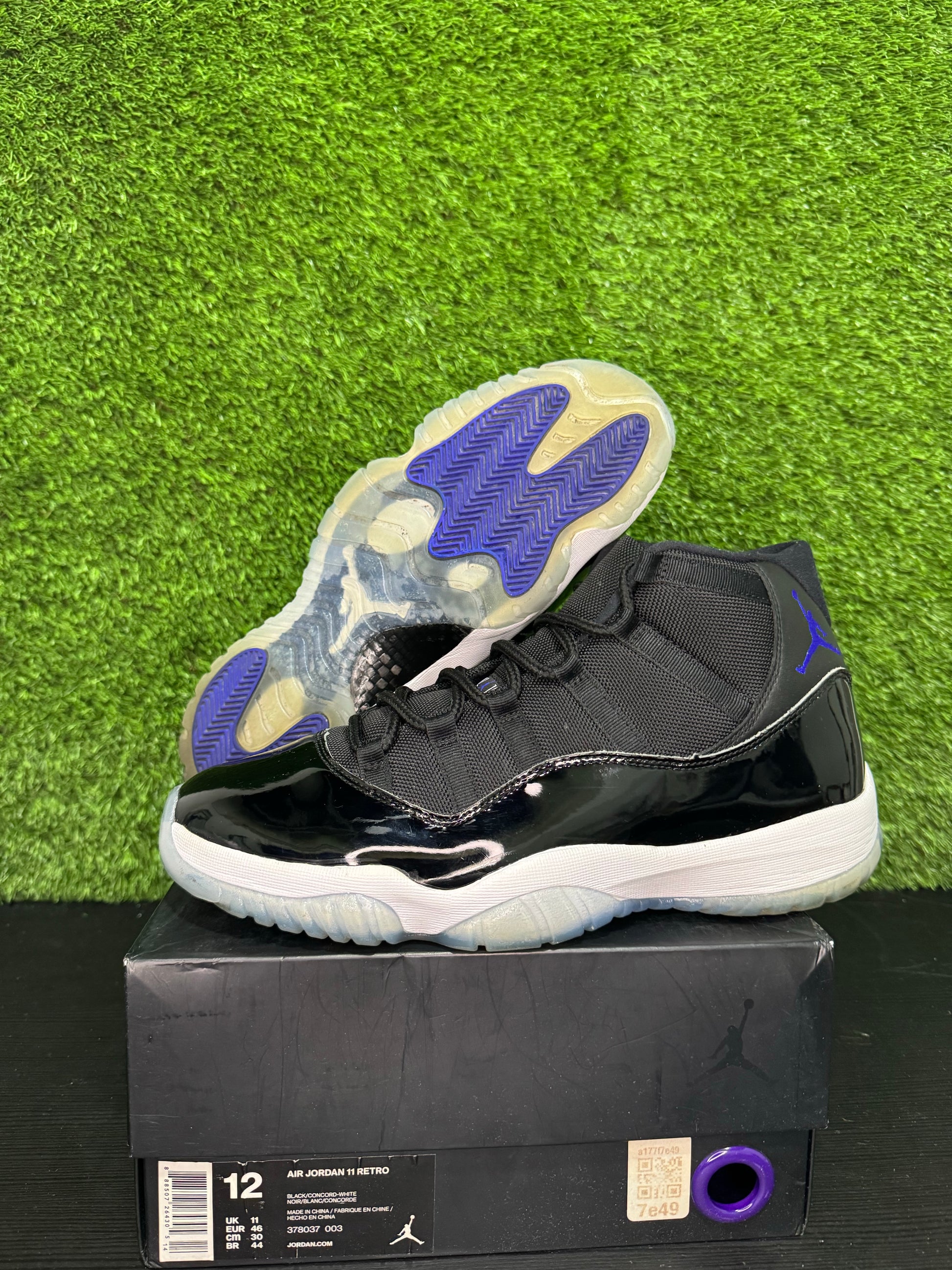 Jordan 11 Retro Space Jam (2016)