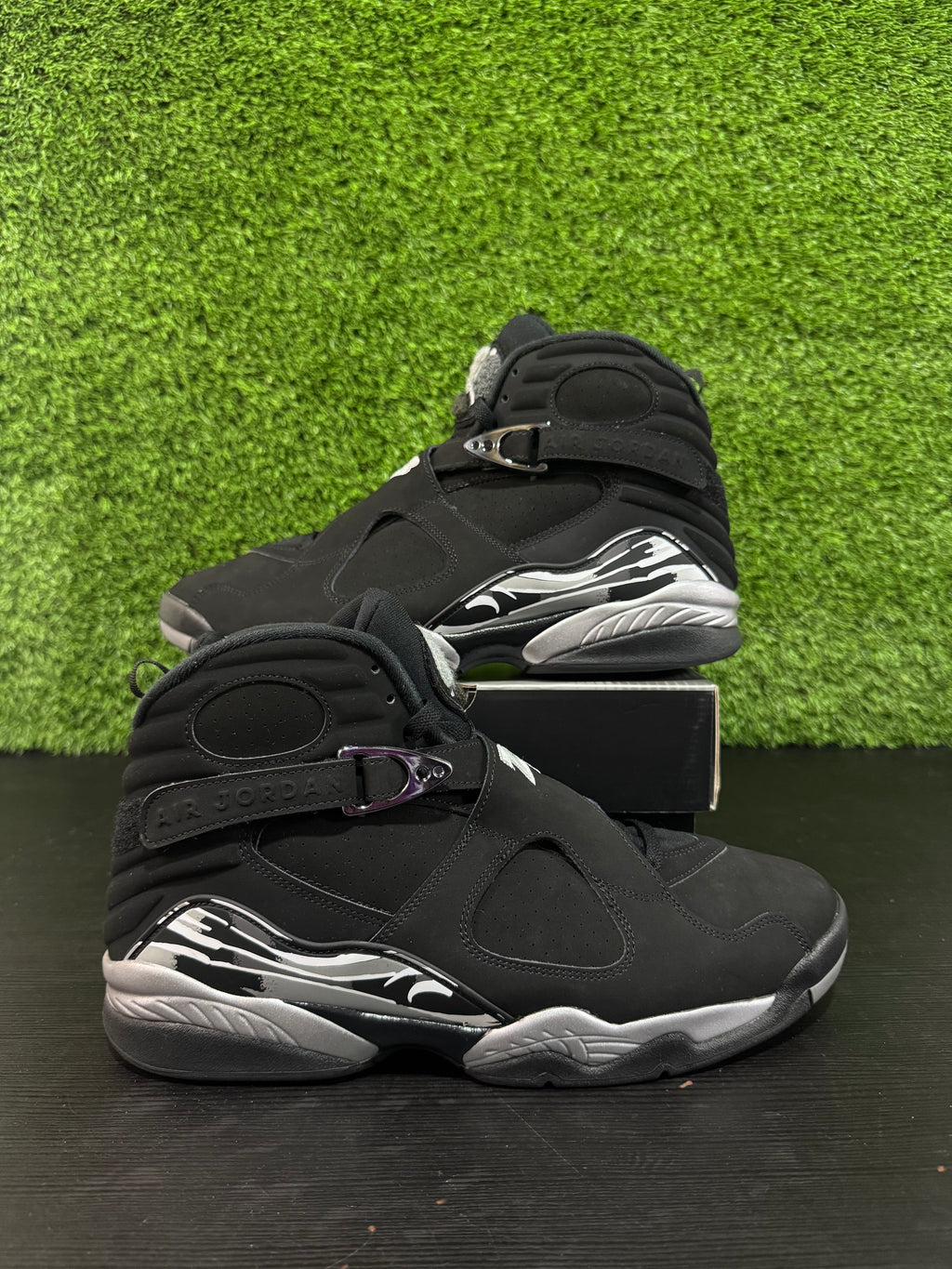 Jordan 8 Retro Chrome (2026)