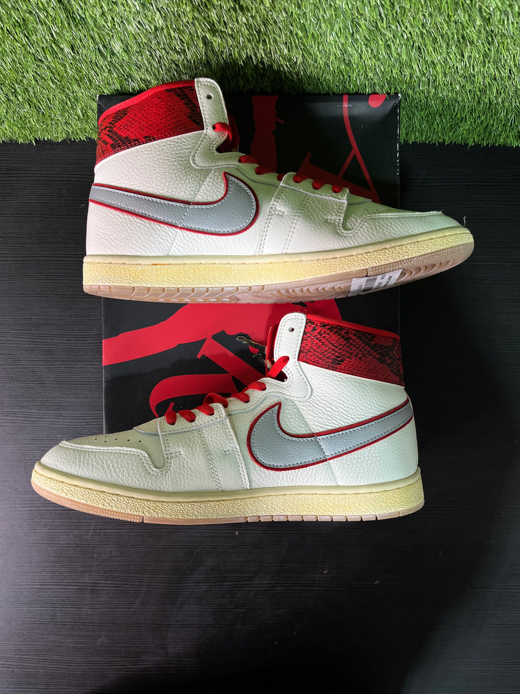 Jordan 1 Retro high awake