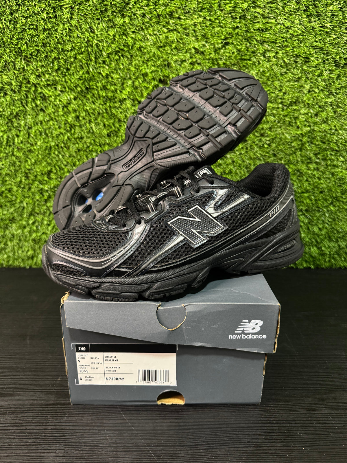 New Balance 740 Black Silver Metallic