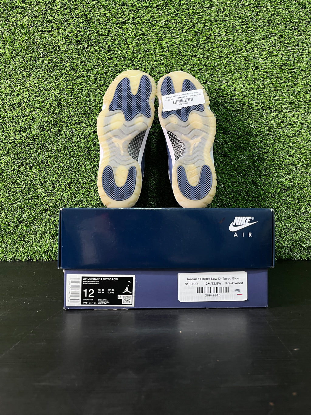 Jordan 11 Retro Low Diffused Blue