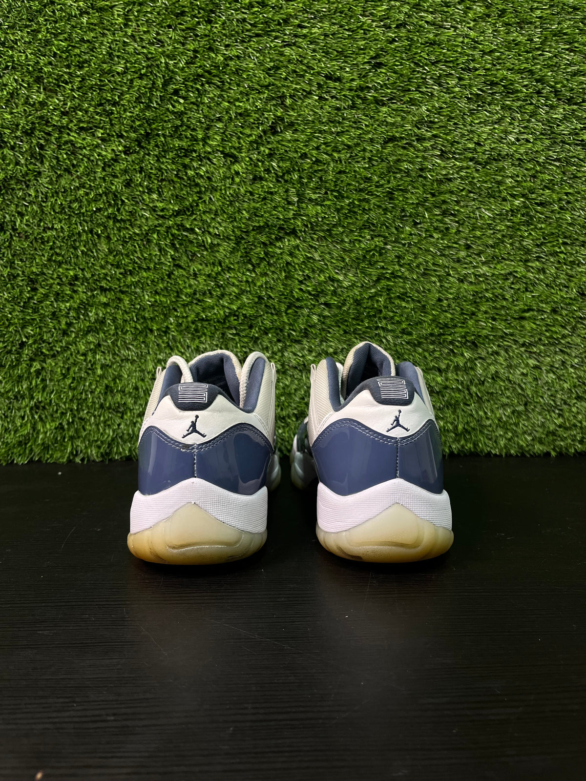 Jordan 11 Retro Low Diffused Blue