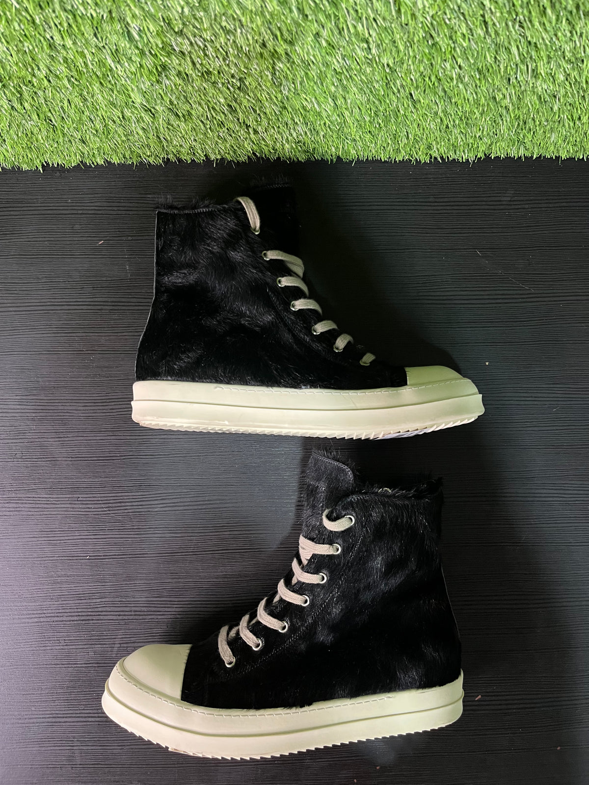 Rick Owens Strobe High Pony Hair Black