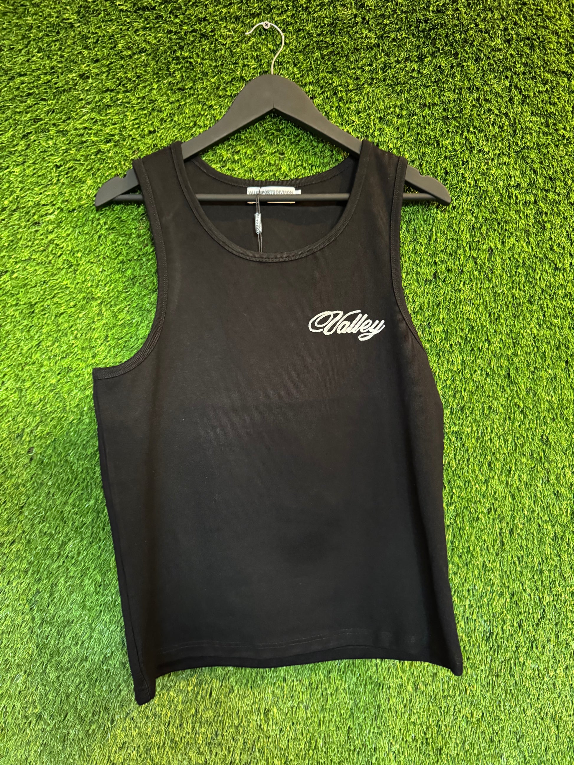 Vale Embroidered Logo Cut Off