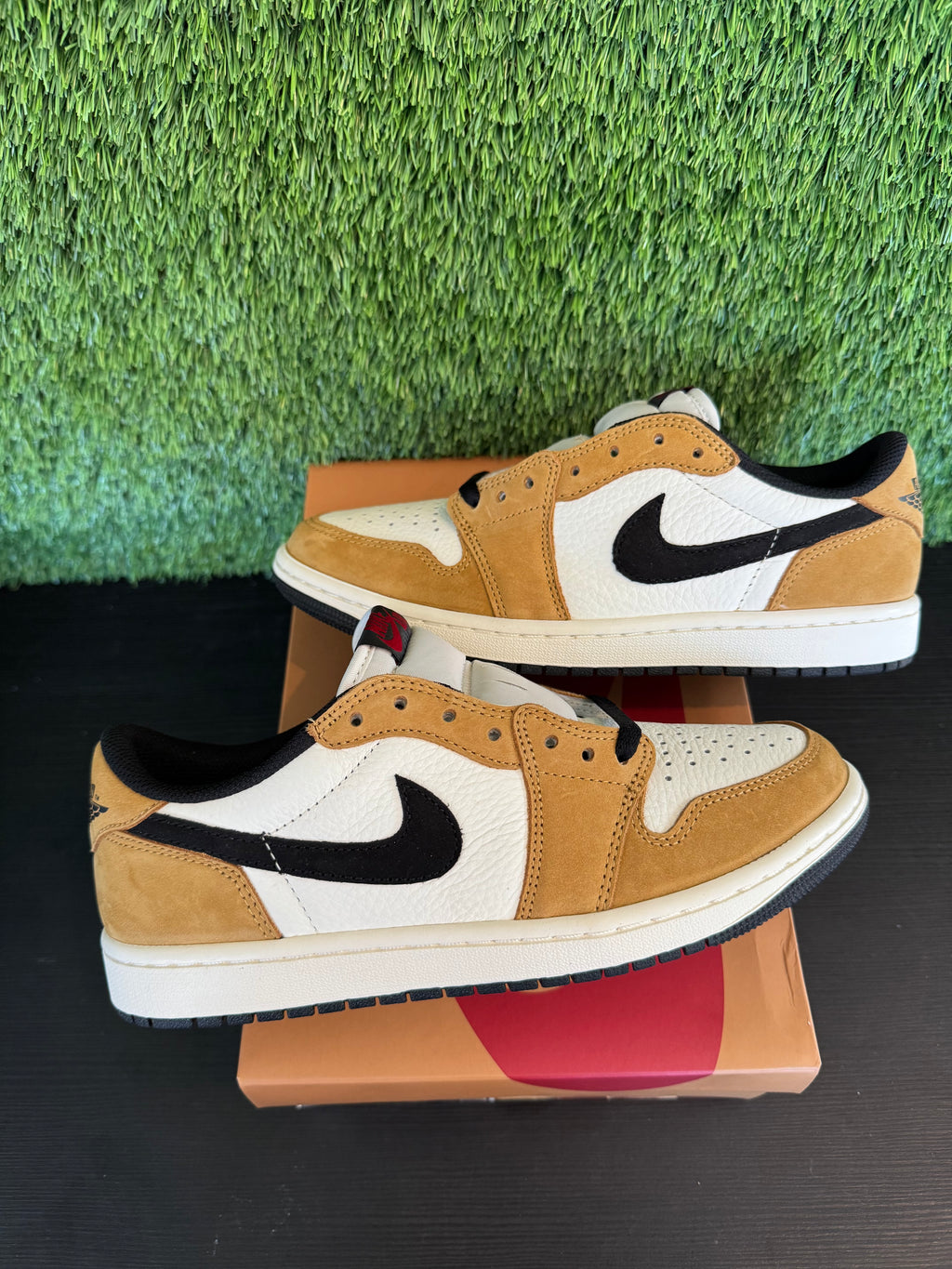 Jordan 1 Low OG Rookie of the Year