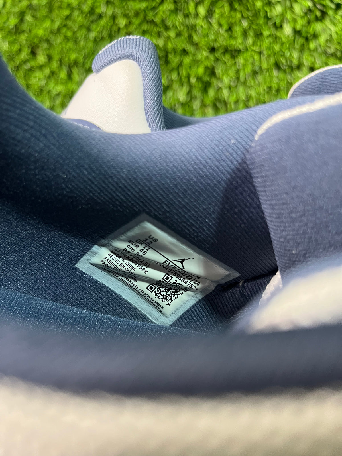 Jordan 11 Retro Low Diffused Blue