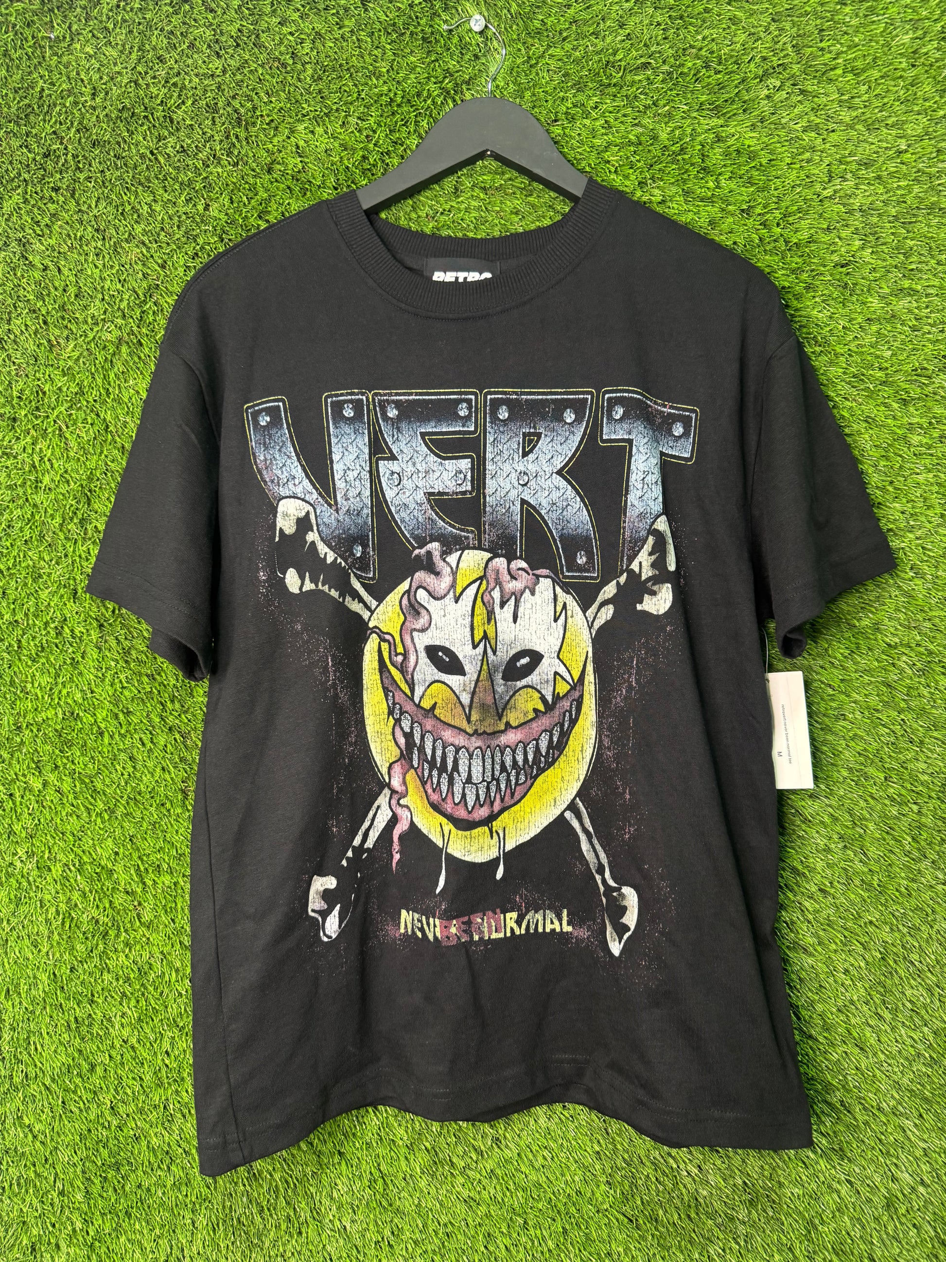 Retrovert never been normal tee (black)