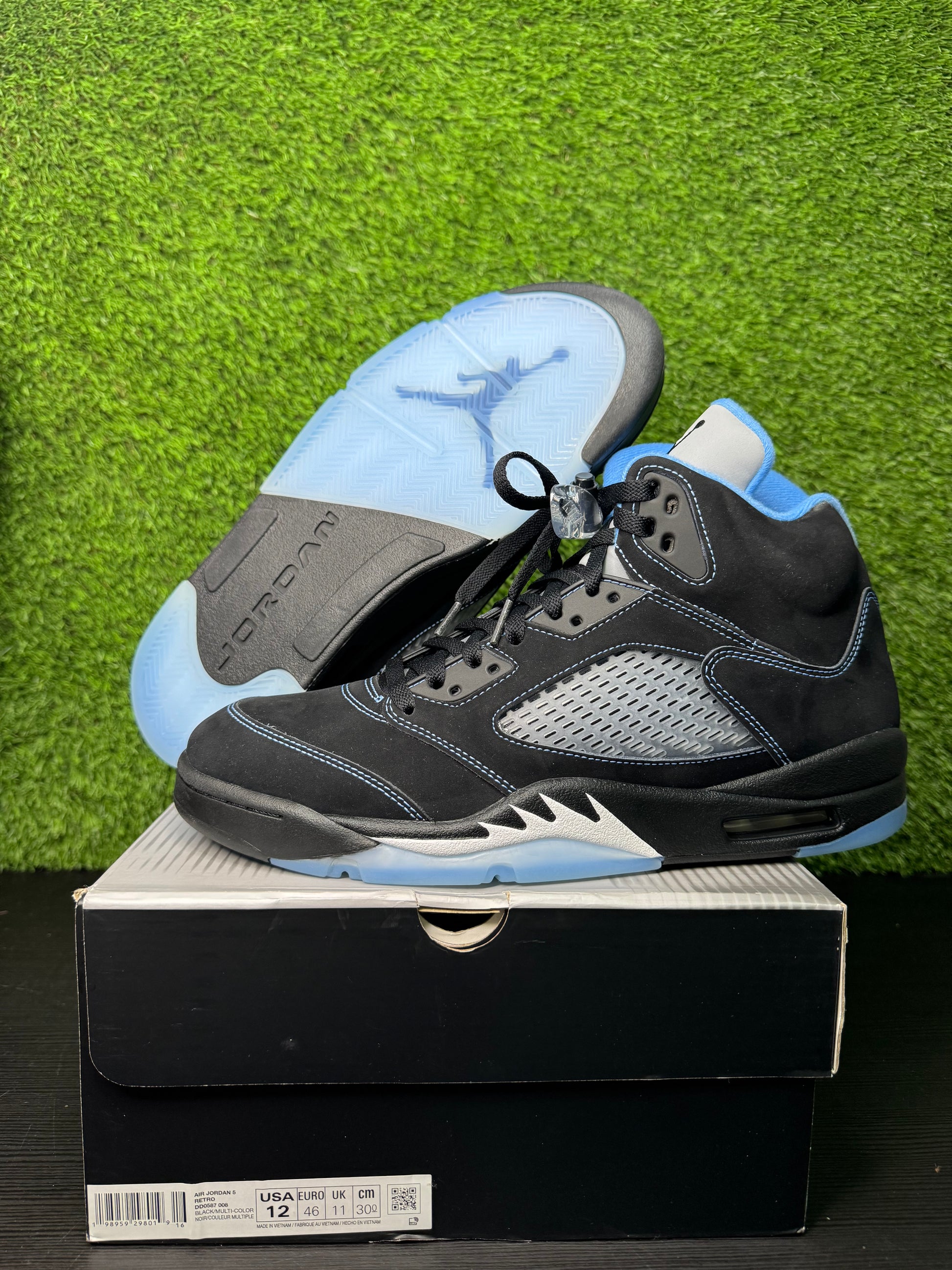 Jordan 5 Black Carolina UNC