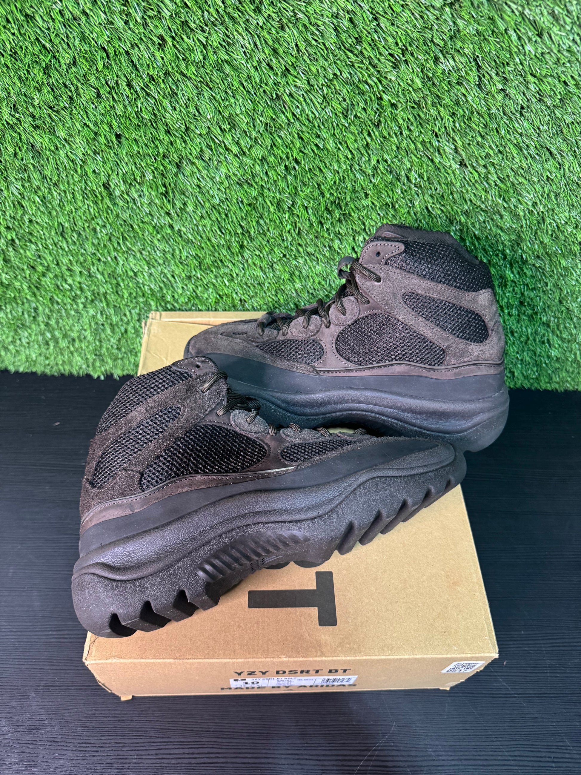 Yeezy desert boot oil